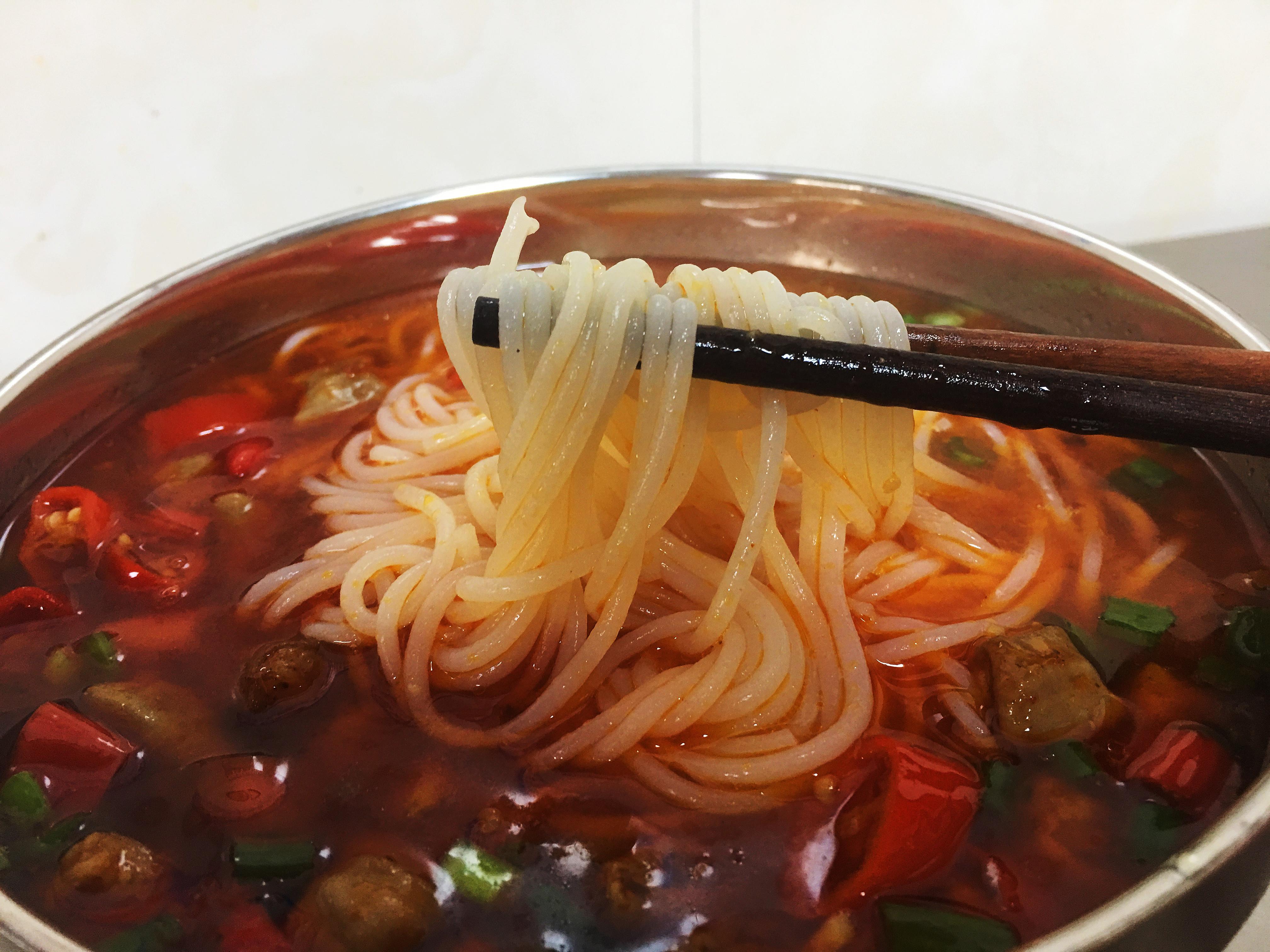 1元涨1000粉1000元左右的羽毛球拍有哪些推荐