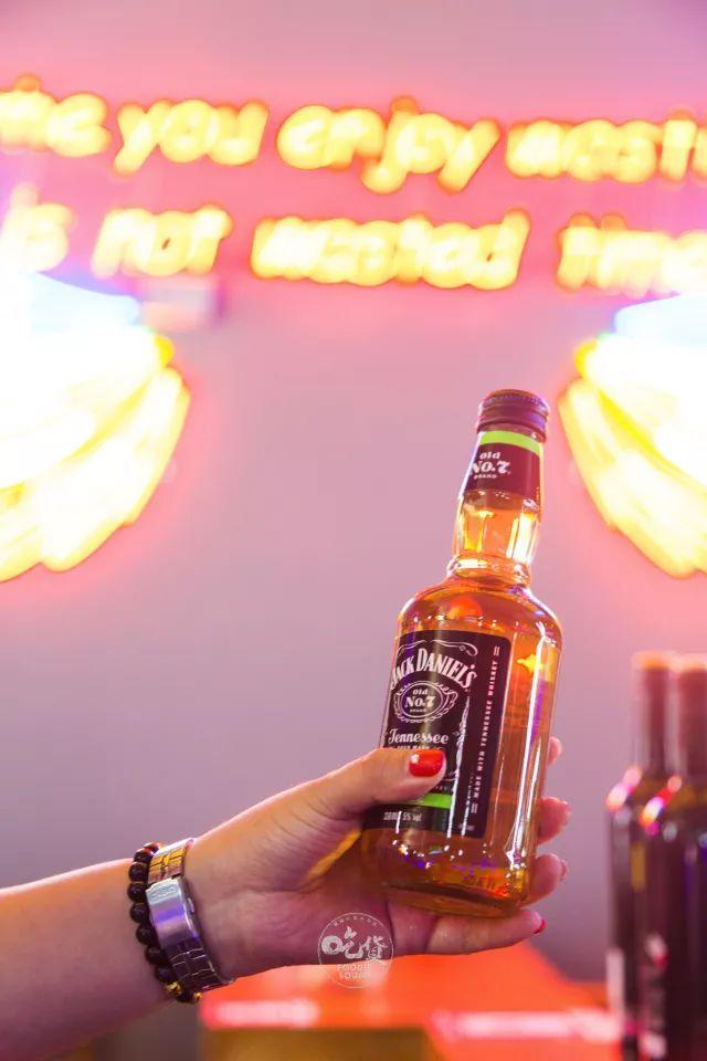 朋友圈点赞对方隐藏了经常评论你的朋友圈