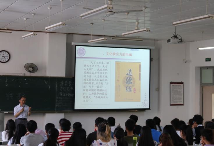 拉票群是怎么收费的投票家长帮孩子拉票