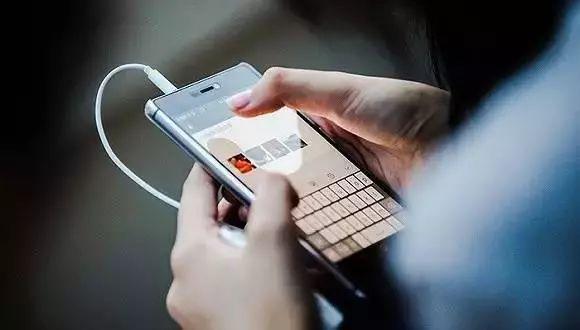 微信点赞如何不让共同好友看到单位里遇到那些爱表现又爱偷奸耍滑的人要怎么办